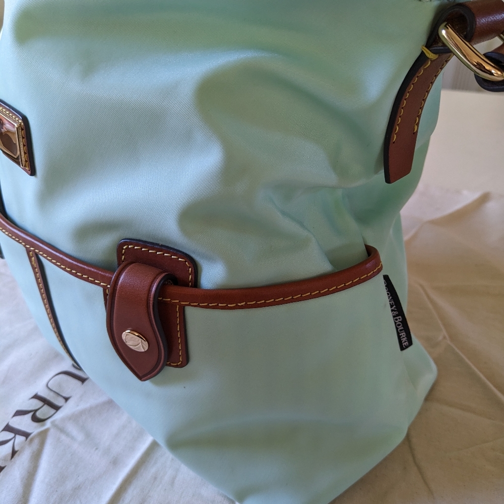 Dooney and Bourke satchel - Picture 6 of 12